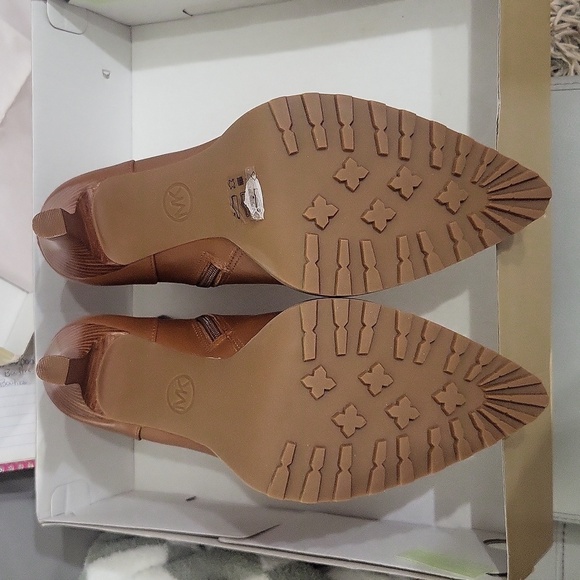 Michael Kors Kyle Lace Up Bootie Leather Heels Sz 10 - Picture 5 of 7